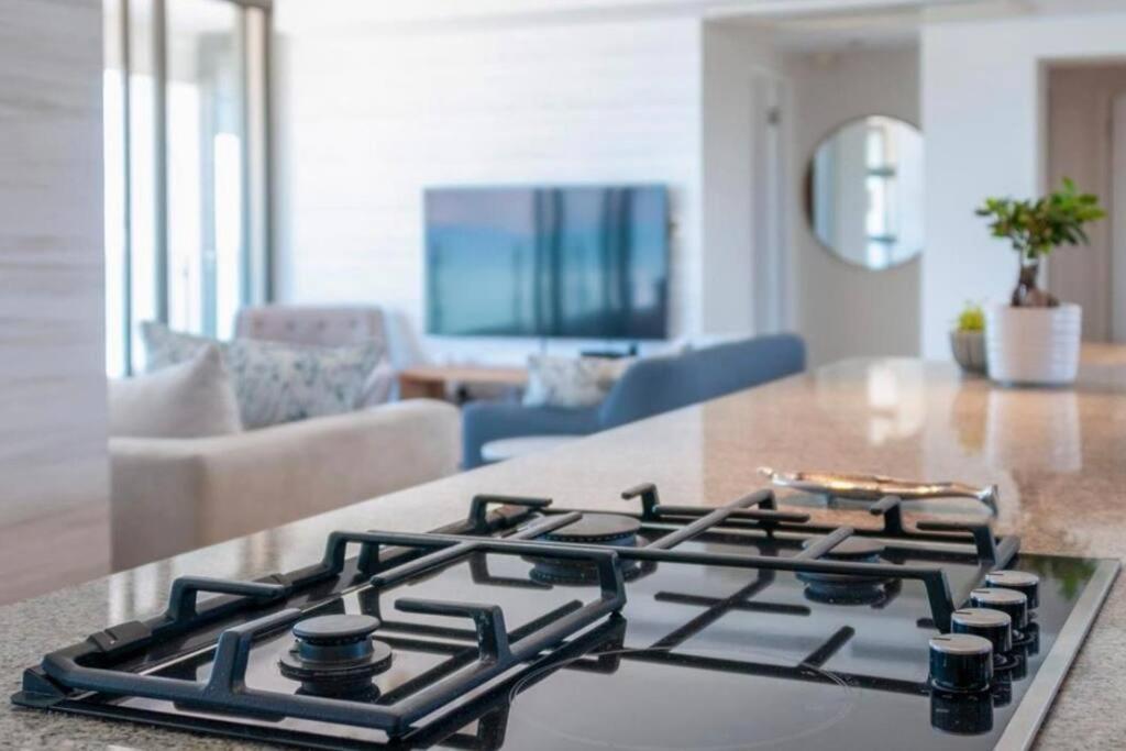 Apartment Sea View Paradise: Designer With Mountain Views Cape Town