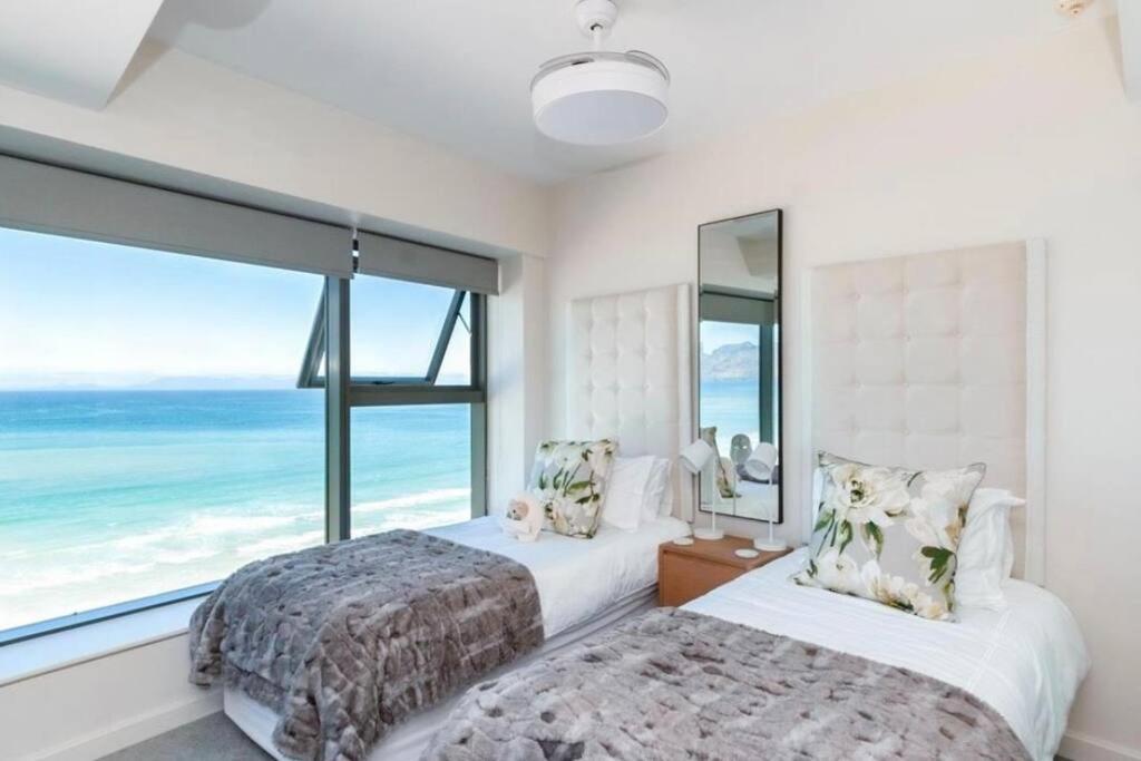 Apartment Sea View Paradise: Designer With Mountain Views Cape Town