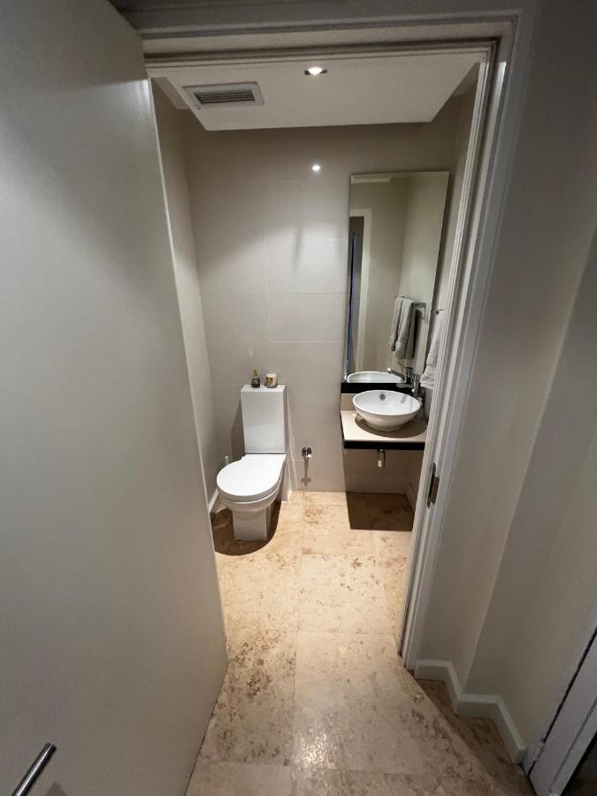 Apartment Sea View Paradise: Designer With Mountain Views *