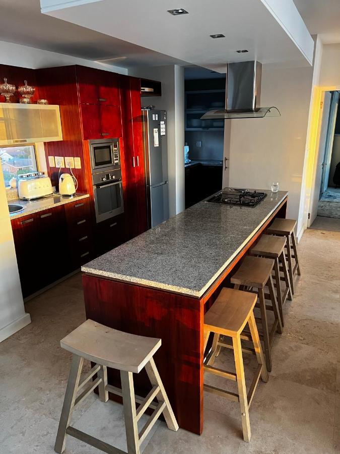 Apartment Sea View Paradise: Designer With Mountain Views *